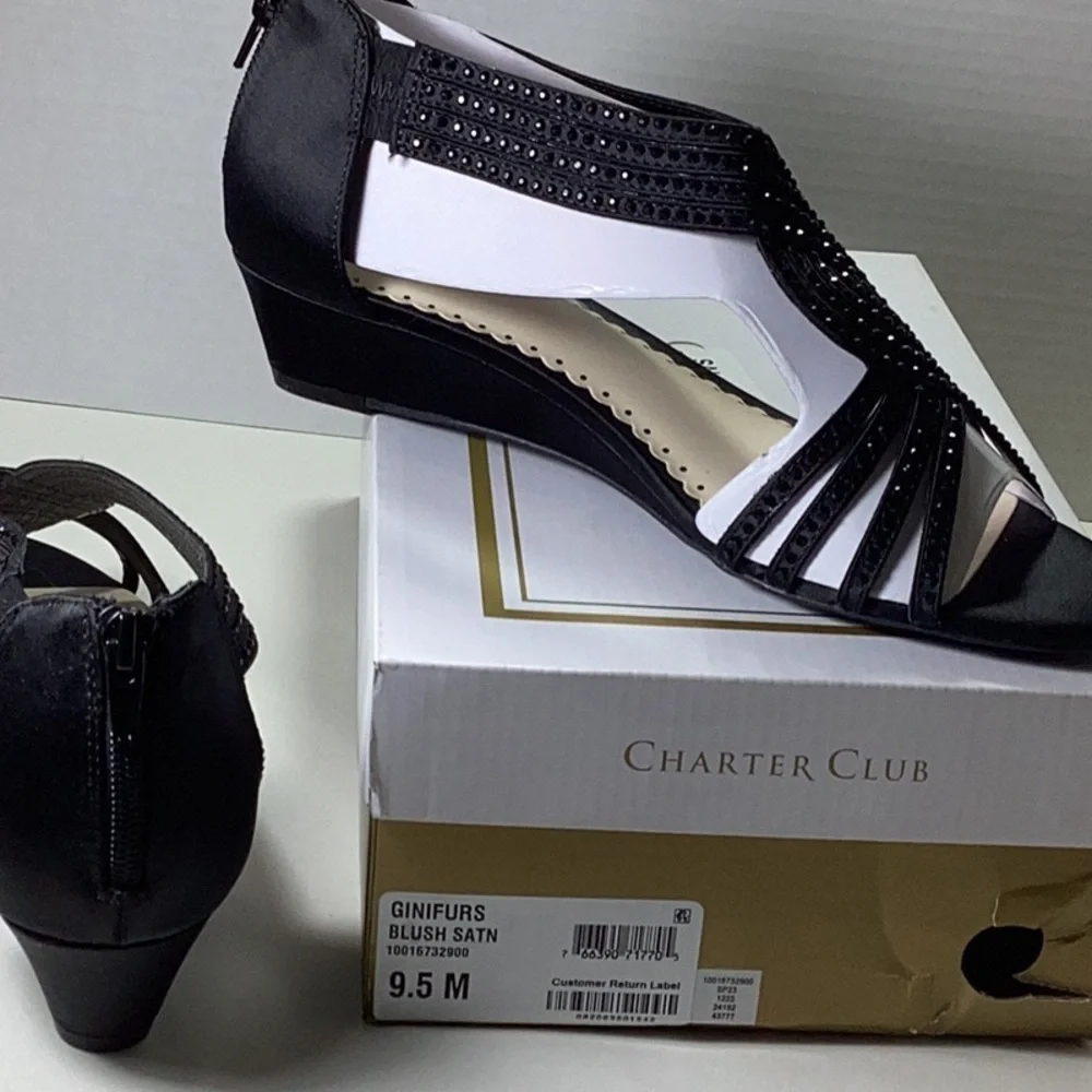 Ginifur Wedge Sandals,